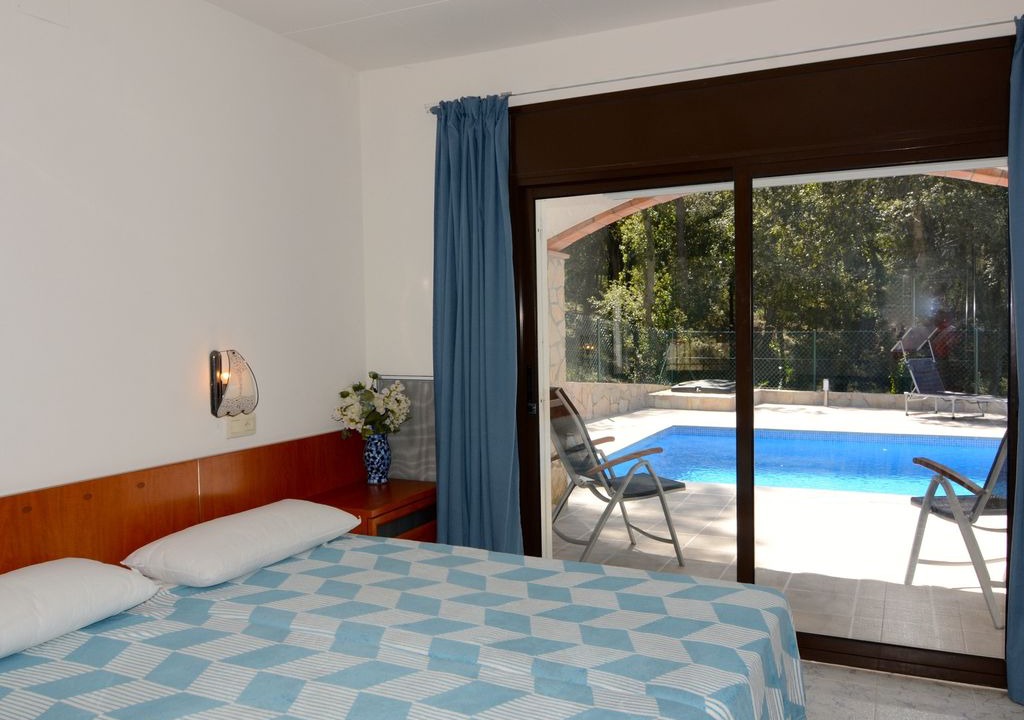 Photo of Bedroom in Pals