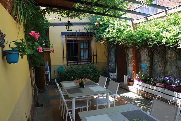 Photo of Patio Balcony in Santurde