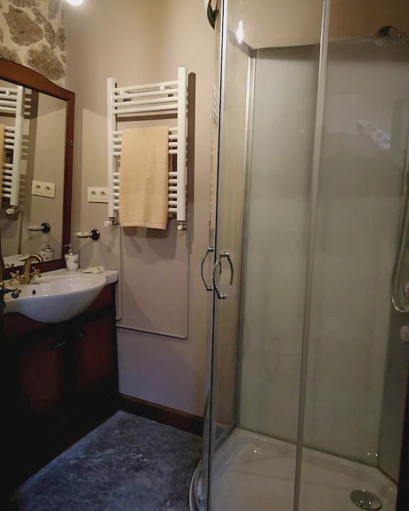 Photo of Bathroom in Villar de Corneja
