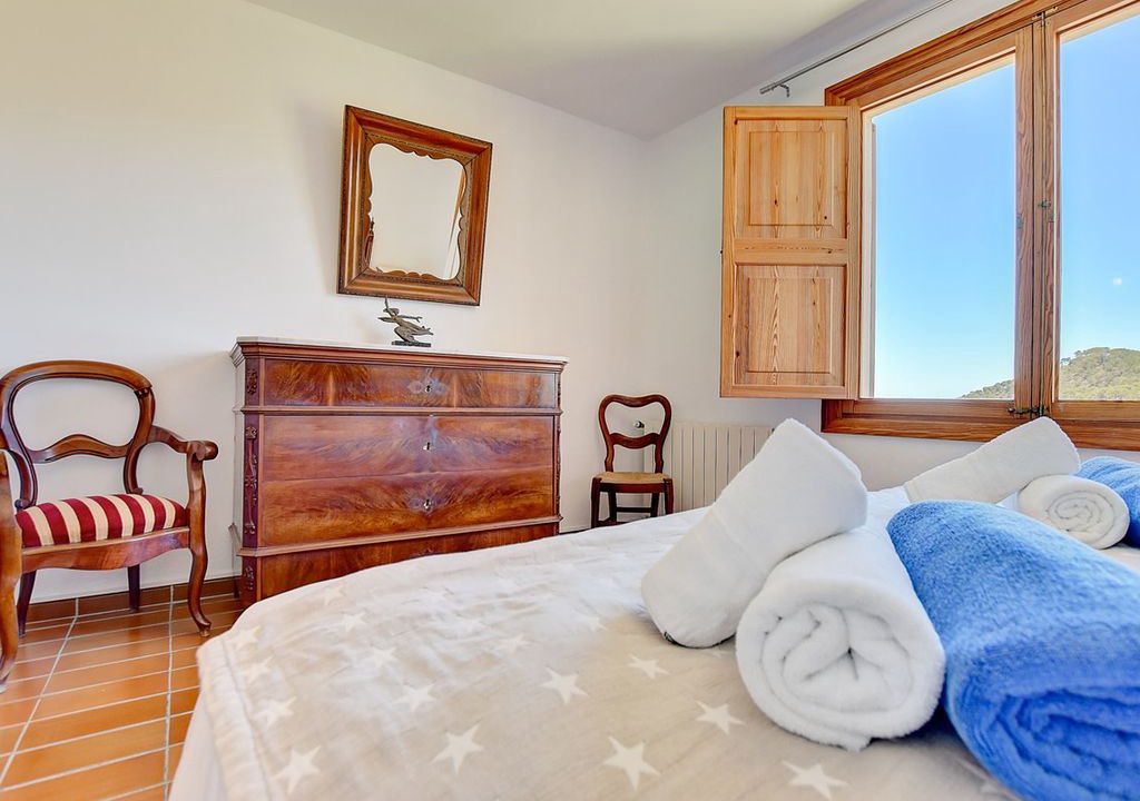 Photo of Bedroom in Estellencs