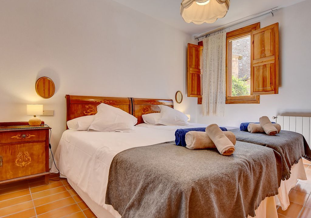 Photo of Bedroom in Estellencs