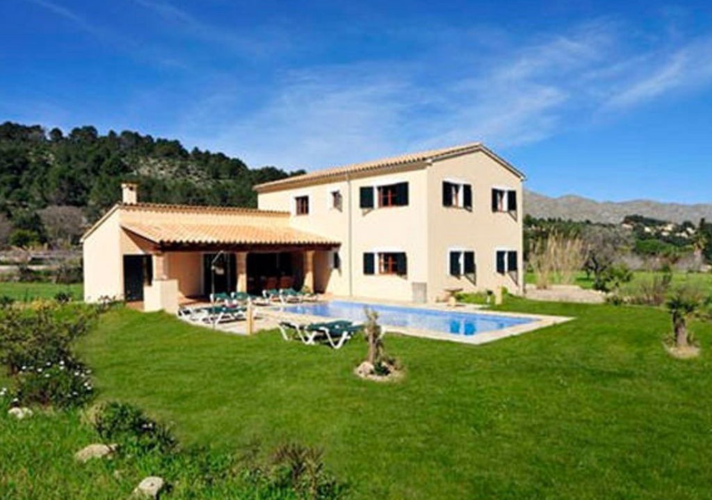 Photo of Buildings in Pollensa