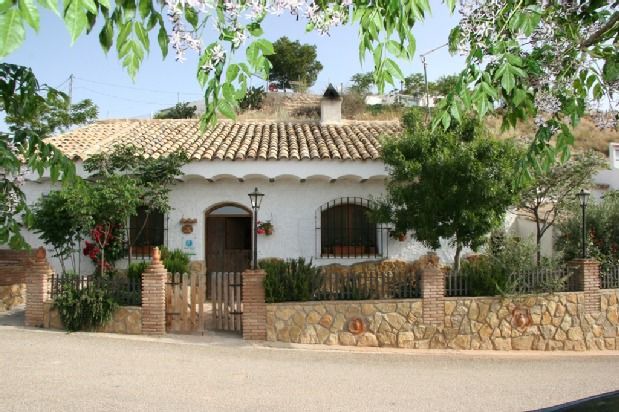 Photo of Buildings in Hinojares