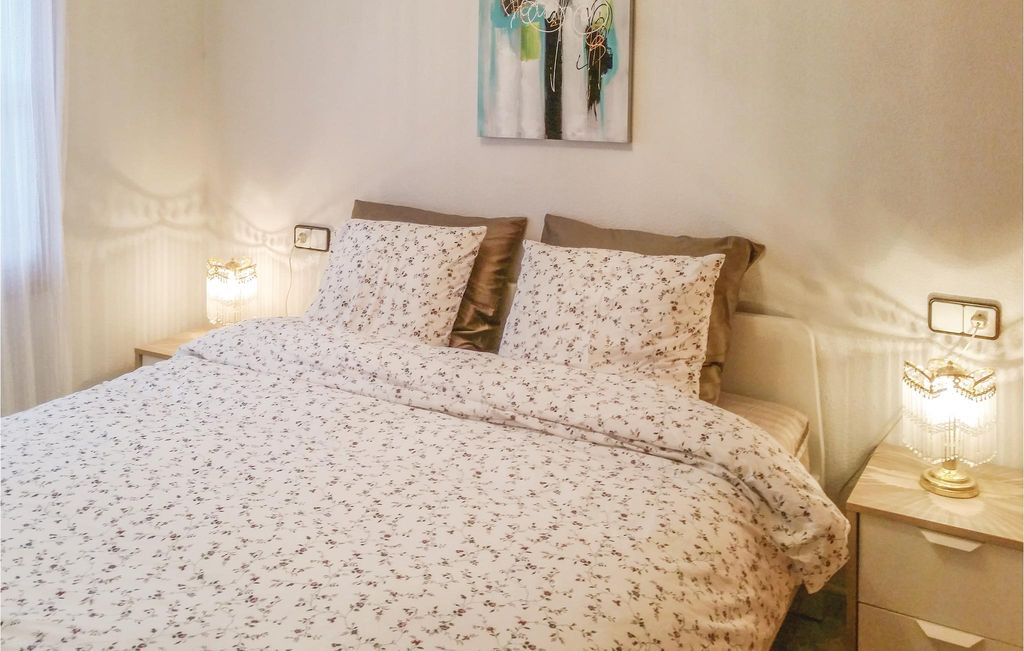 Photo of Bedroom in Los Altos