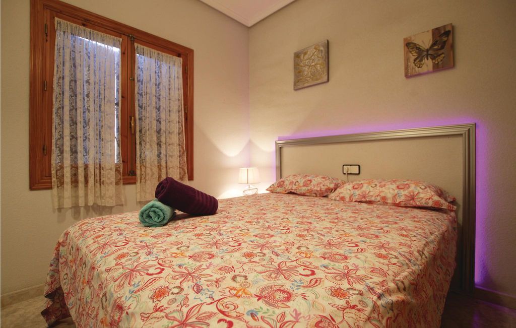 Photo of Bedroom in Los Altos