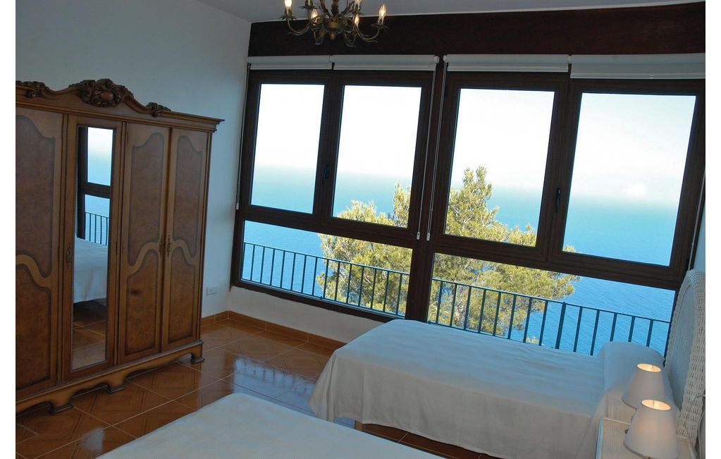 Photo of Bedroom in Estellencs