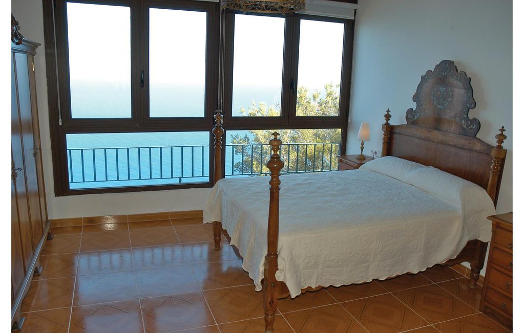 Photo of Bedroom in Estellencs