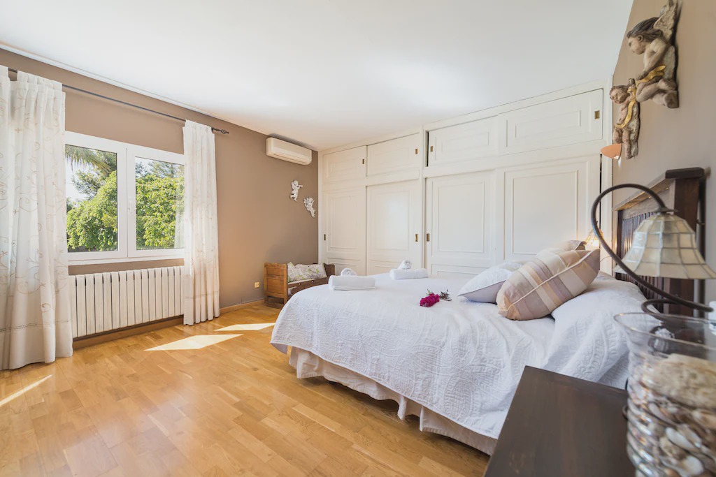 Photo of Bedroom in Es Garrovers