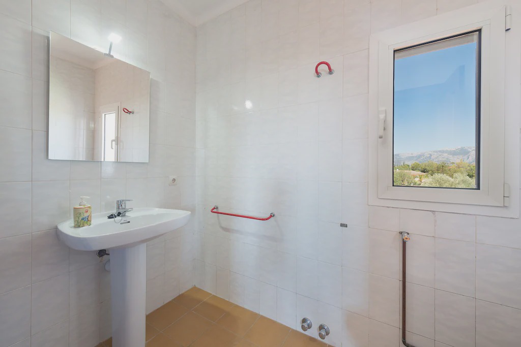 Photo of Bathroom in Es Garrovers