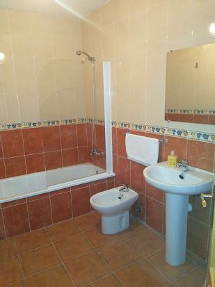 Photo of Bathroom in Navaluenga