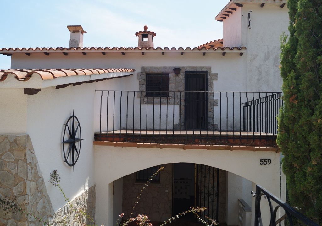 Photo of Buildings in Canyelles