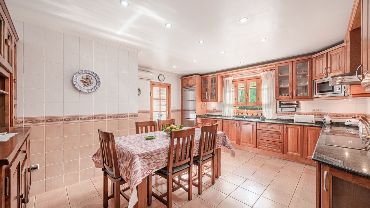 Photo of Kitchen in Es Garrovers