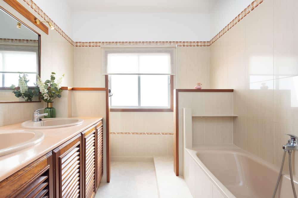 Photo of Bathroom in Tegueste