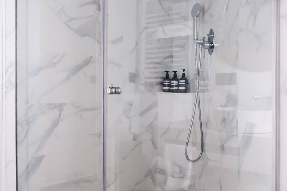 Photo of Bathroom in Eixample