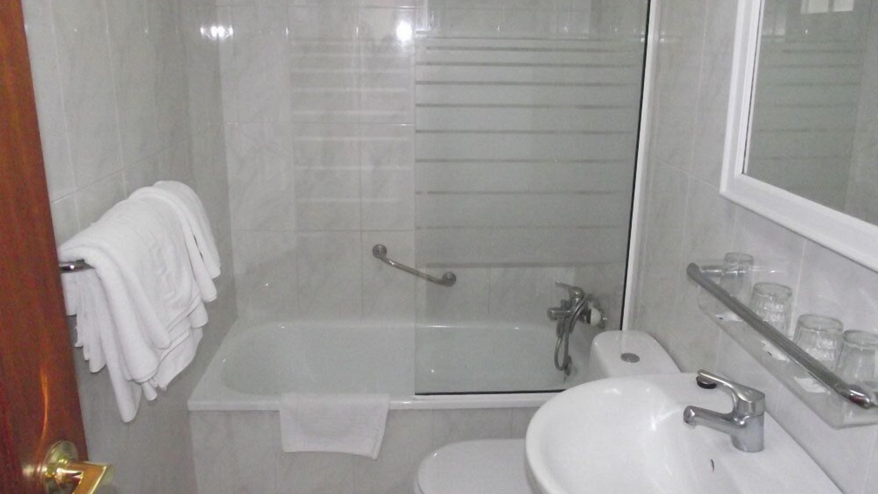 Photo of Bathroom in Fuengirola City Centre