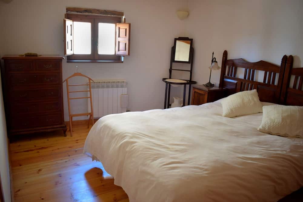 Photo of Bedroom in Calatanazor