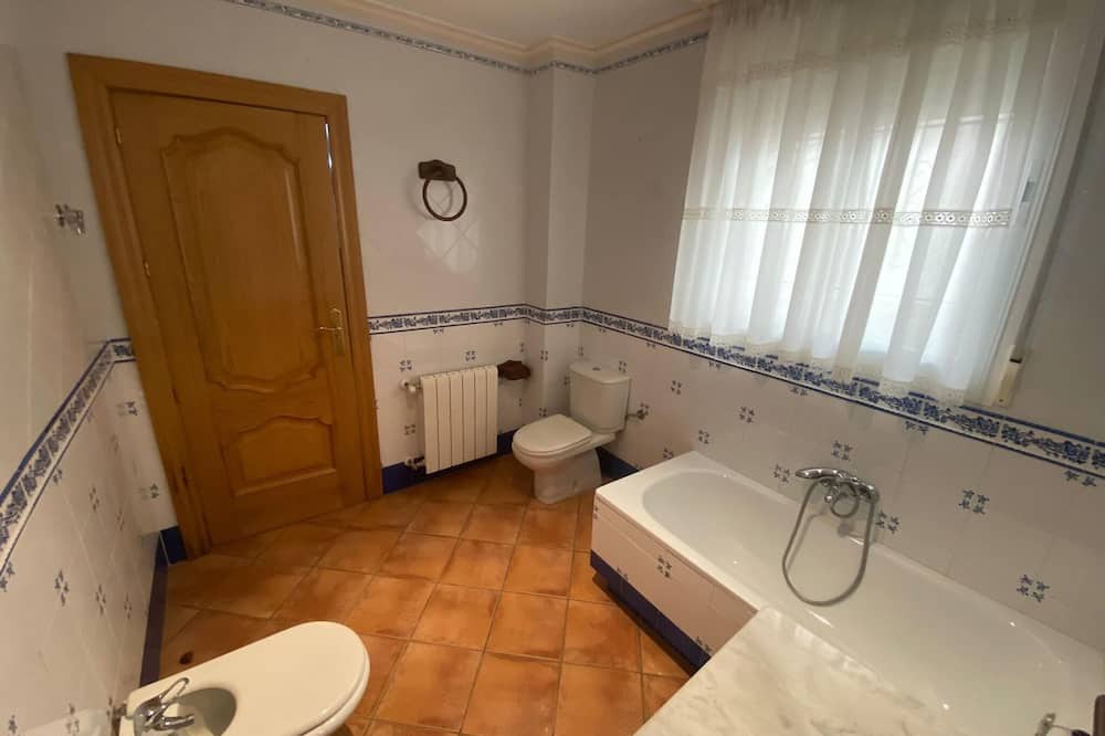 Photo of Bathroom in Montillana