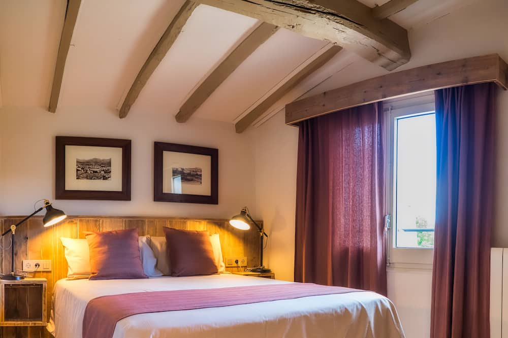 Photo of Bedroom in Besalu