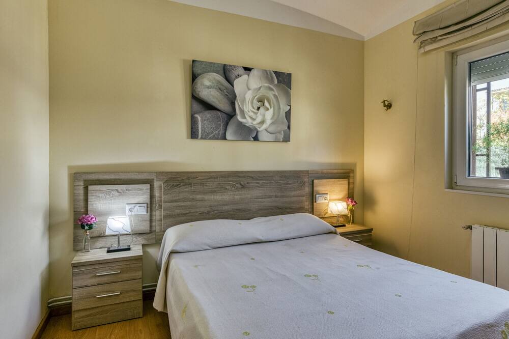 Photo of Bedroom in Banyoles