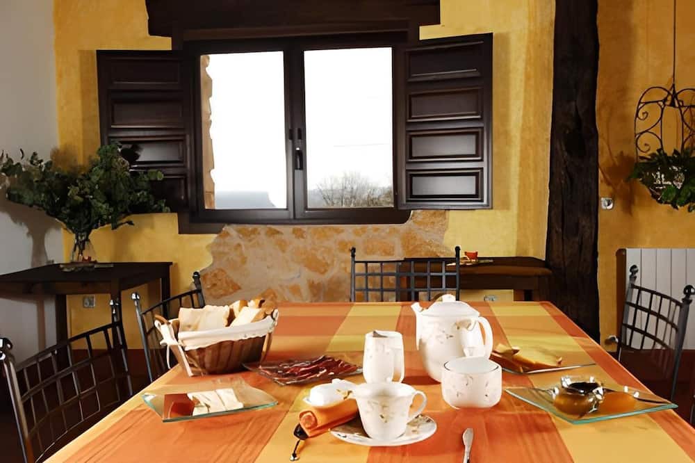 Photo of Kitchen in Consuegra de Murera