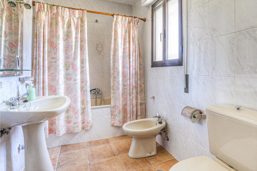 Photo of Bathroom in Navarredonda de Gredos