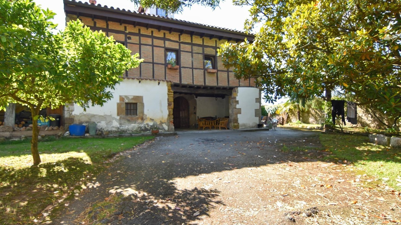 Photo of Outdoor in Revilla