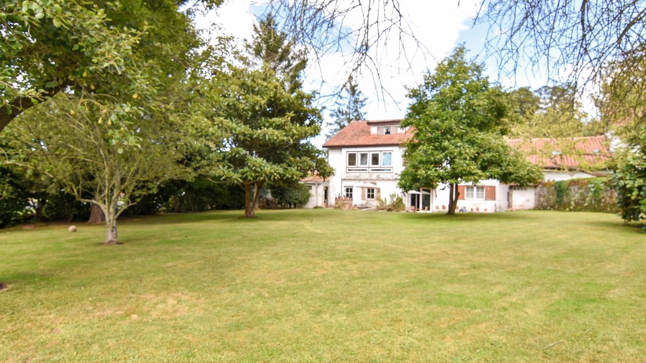 Photo of Outdoor in Revilla