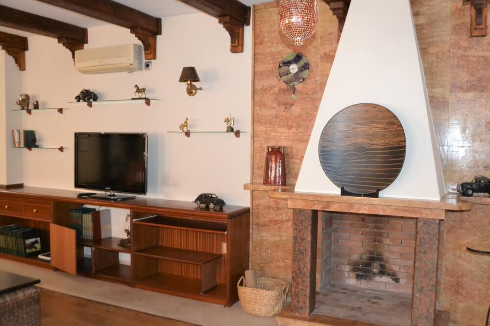 Photo of Livingroom in Fernan Caballero