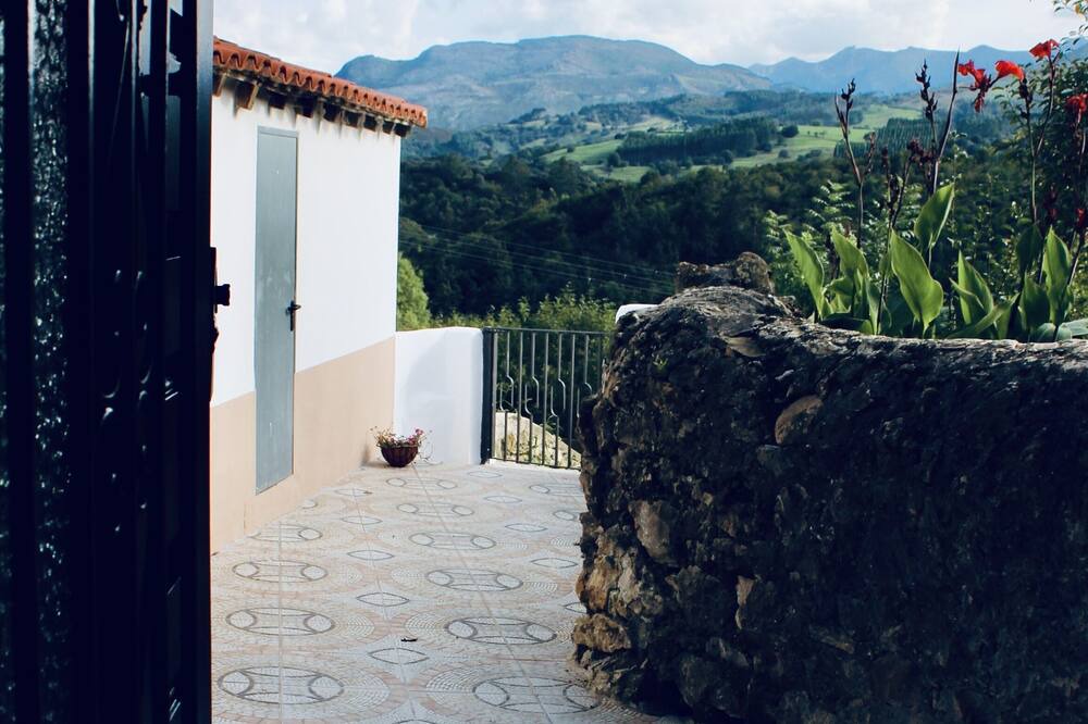Photo of Outdoor in Camijanes