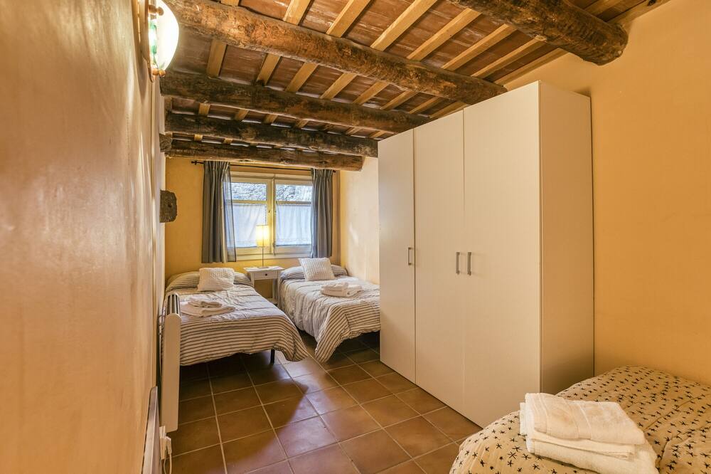 Photo of Bedroom in Boadella i les Escaules