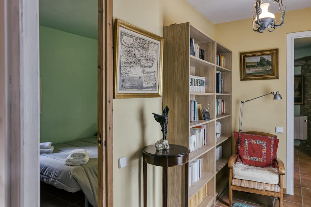 Photo of Bedroom in Boadella i les Escaules