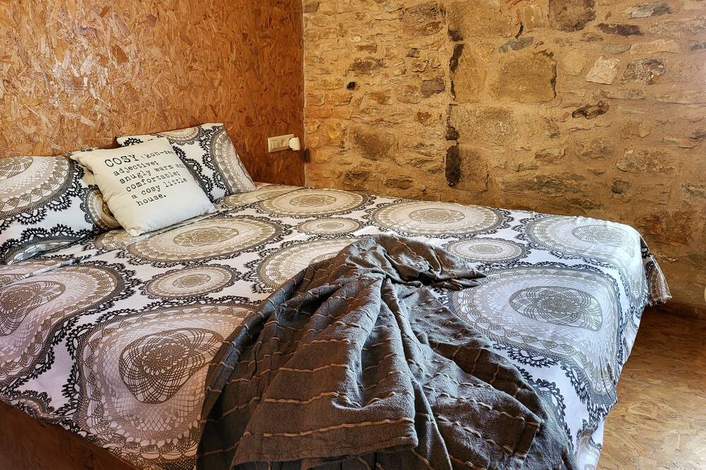 Photo of Bedroom in Peratallada
