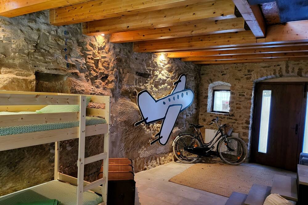 Photo of Bedroom in Peratallada