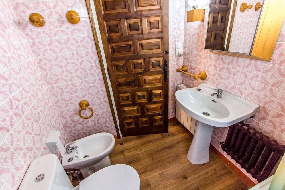 Photo of Bathroom in Santa Coloma de Farners