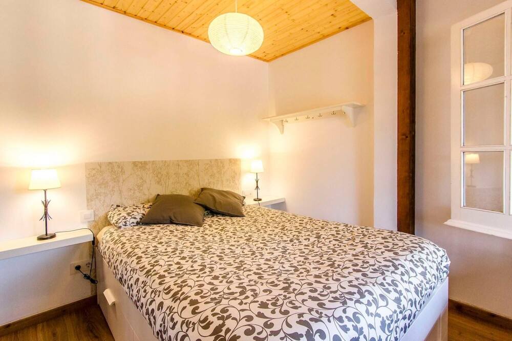 Photo of Bedroom in Santa Coloma de Farners