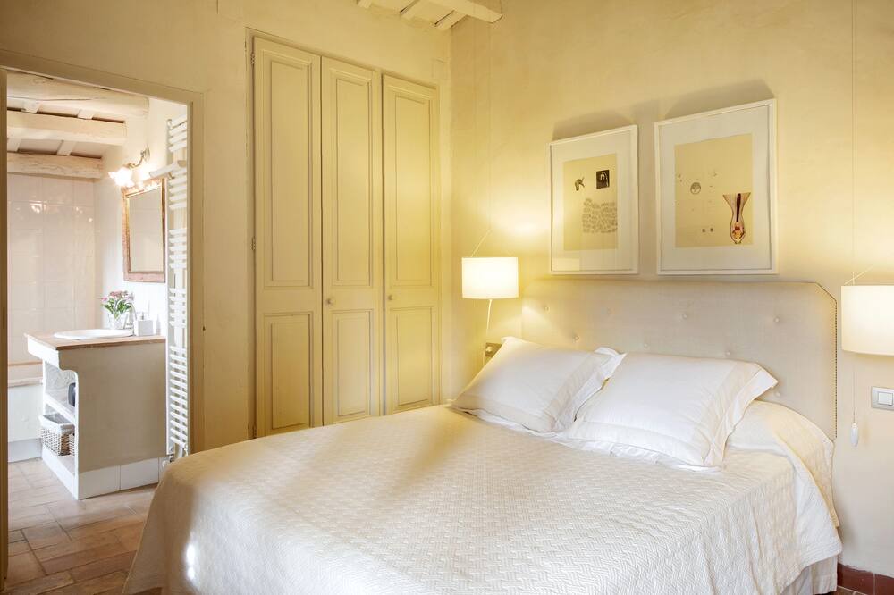 Photo of Bedroom in Forallac