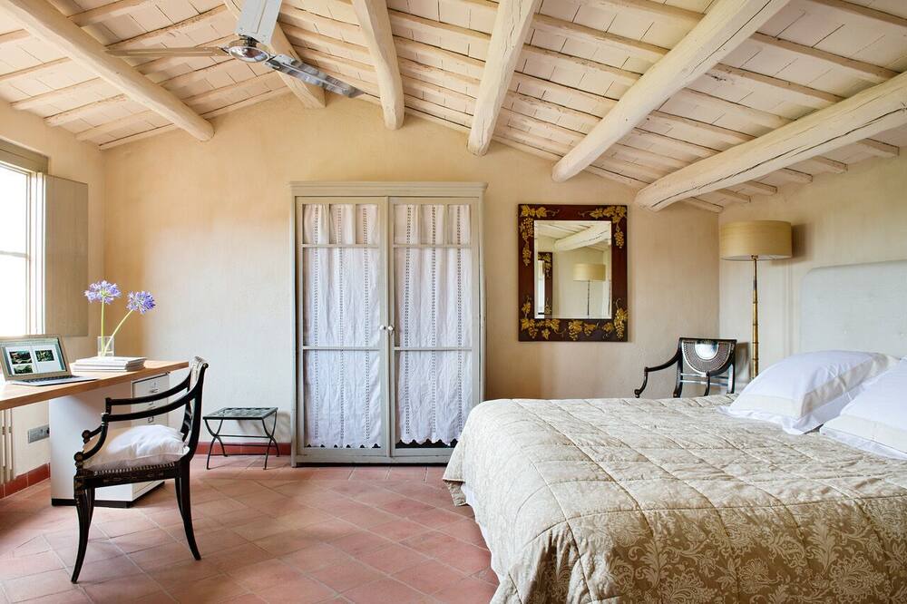 Photo of Bedroom in Forallac