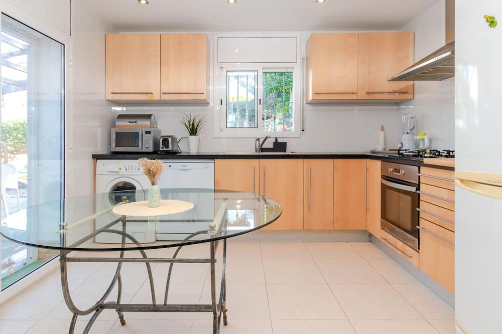 Photo of Kitchen in Lloret Blau