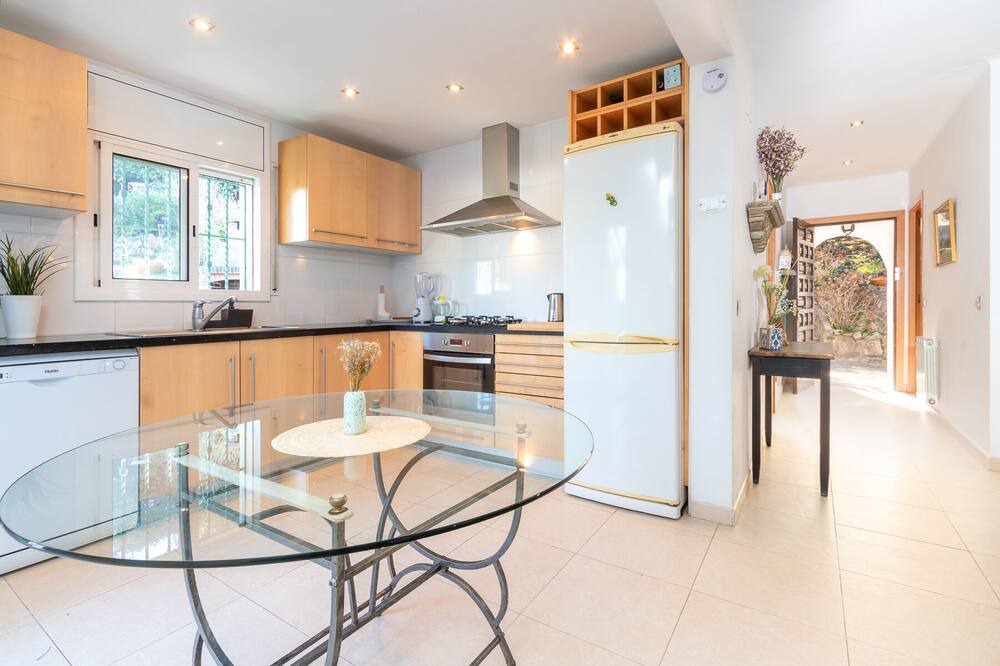 Photo of Kitchen in Lloret Blau
