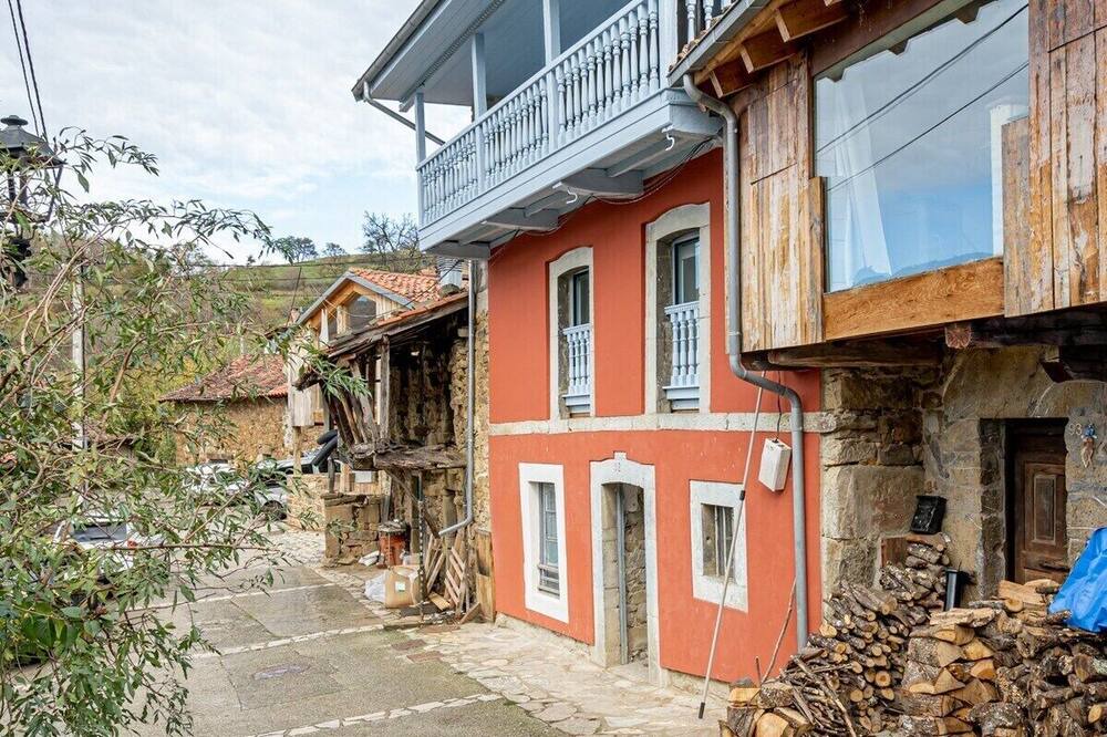 Photo of Outdoor in Agues