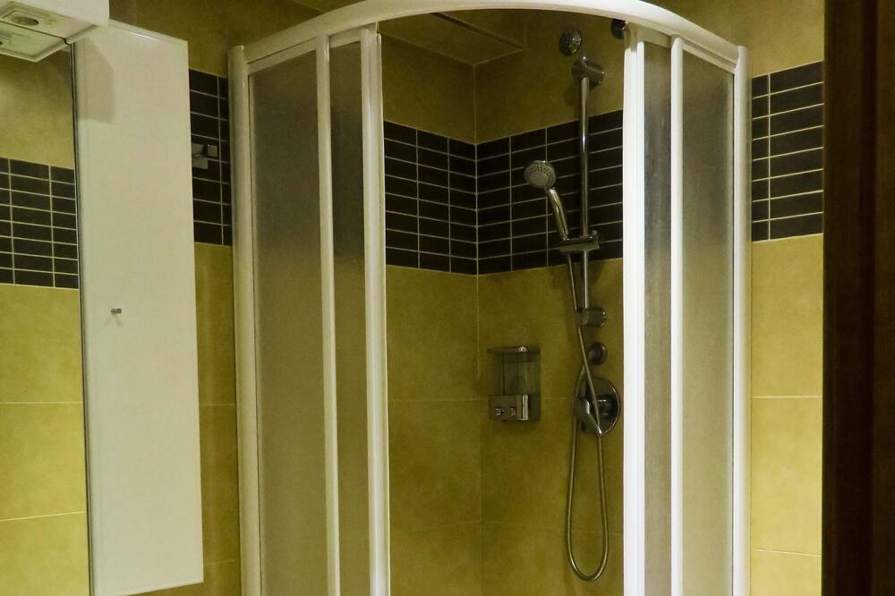 Photo of Bathroom in Toro