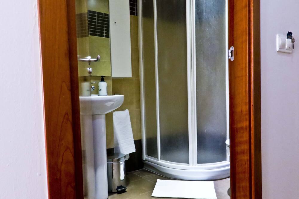Photo of Bathroom in Toro