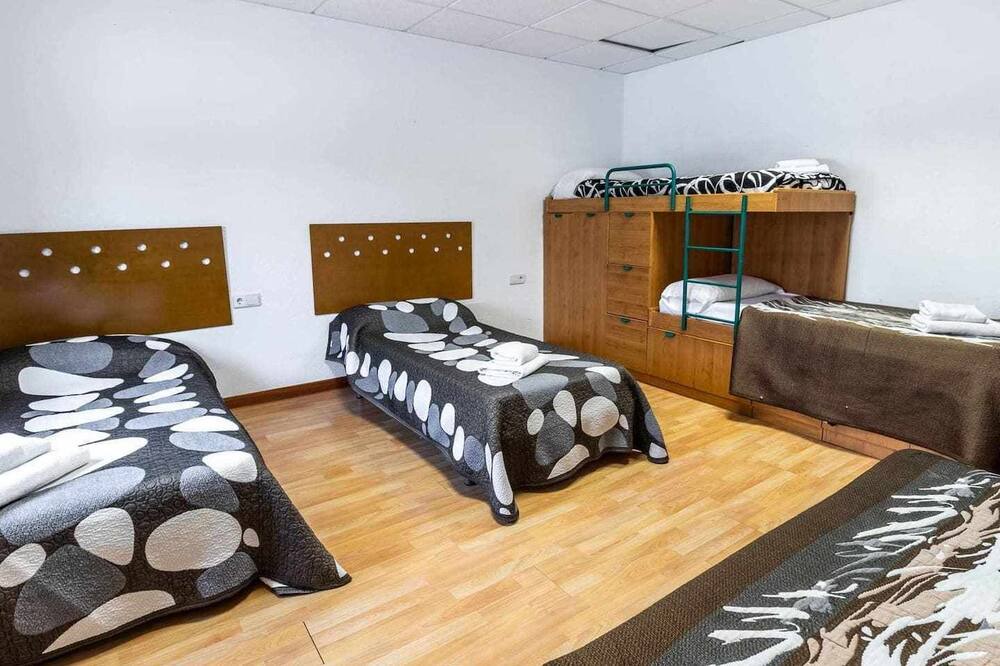 Photo of Bedroom in Llambilles
