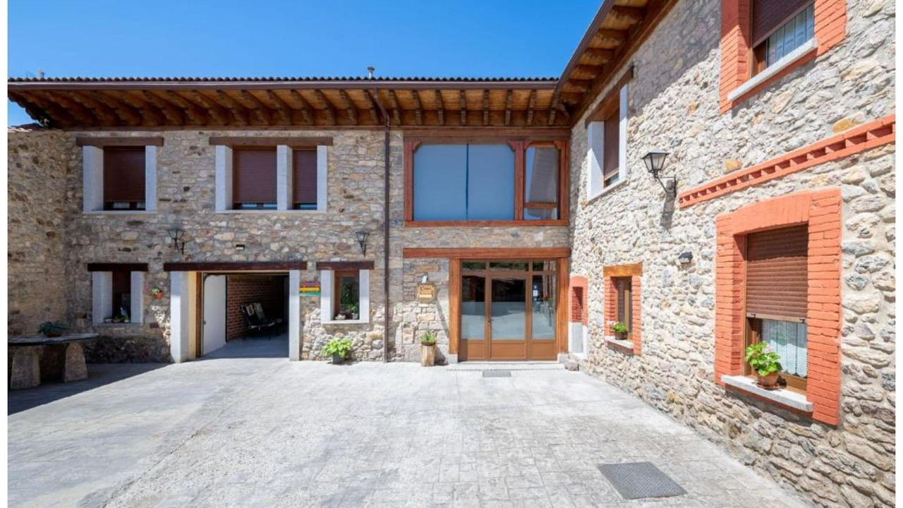 Photo of Outdoor in Pallide