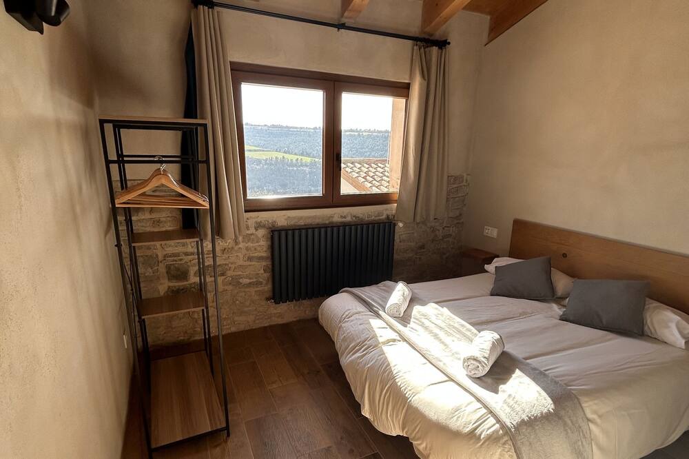 Photo of Bedroom in Llorac