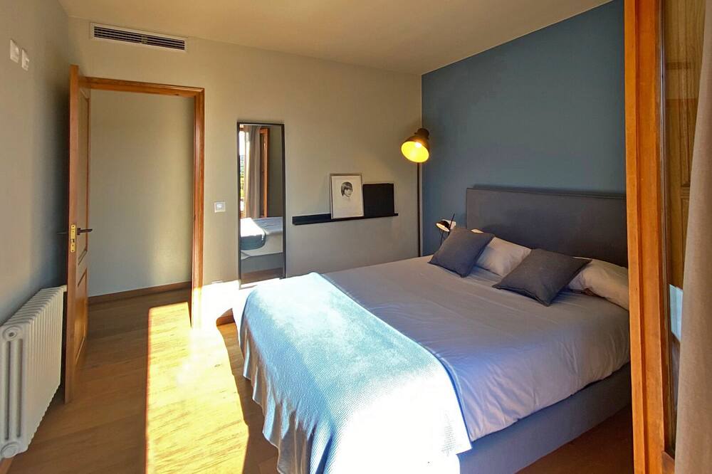 Photo of Bedroom in Vulpellac