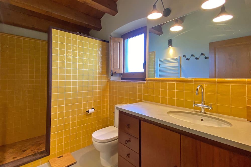 Photo of Bathroom in Vulpellac