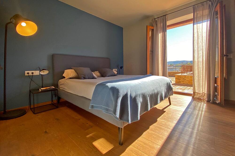 Photo of Bedroom in Vulpellac
