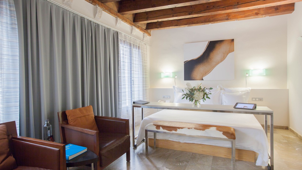 Photo of Bedroom in La Llotja-Born