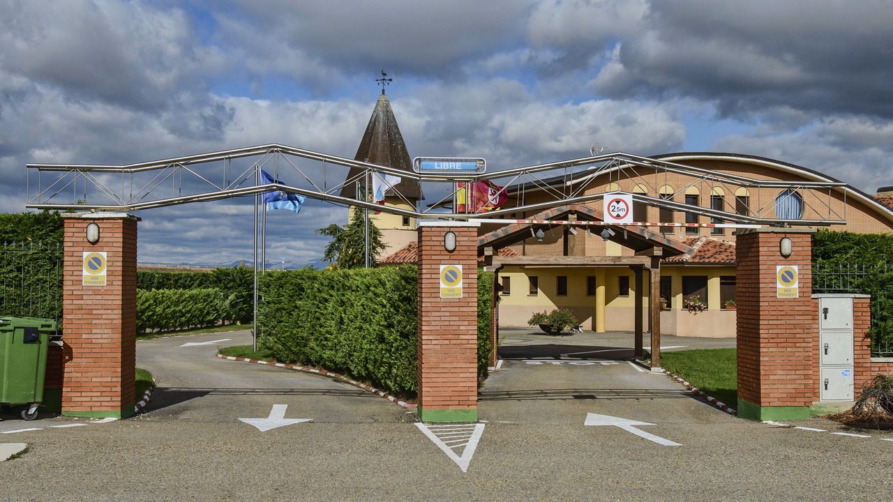 Photo of Outdoor in Ardon